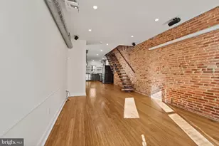 412 E Lanvale St, Baltimore, MD 21202 - Photo 2