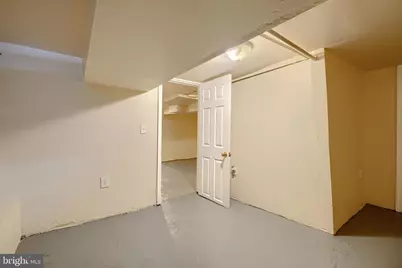 3218 Lyndale Avenue, Baltimore, MD 21213 - Photo 36