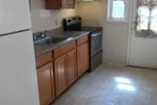 428 S Chapel Gate Ln, Baltimore, MD 21229 - Photo 4