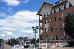 23 Pierside Dr, Baltimore, MD 21230 - Photo 2