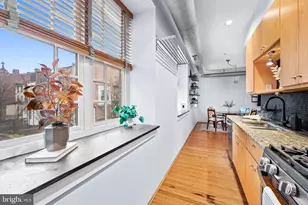 104 W Madison St, Baltimore, MD 21201 - Photo 18