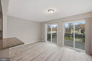 40 Cobber Ln, Baltimore, MD 21229 - Photo 8