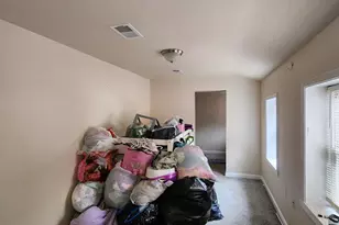 1127 W Lombard Street W, Baltimore, MD 21223 - Photo 10