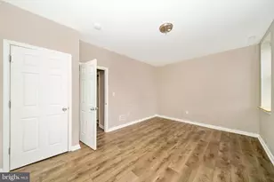 1014 W Lanvale St, Baltimore, MD 21217 - Photo 32