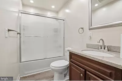 512 N Patterson Park Avenue, Baltimore, MD 21205 - Photo 16