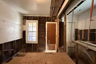 403 E 31st St, Baltimore, MD 21218 - Photo 10