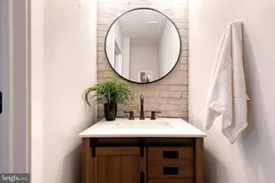 118 S Eaton St, Baltimore, MD 21224 - Photo 10