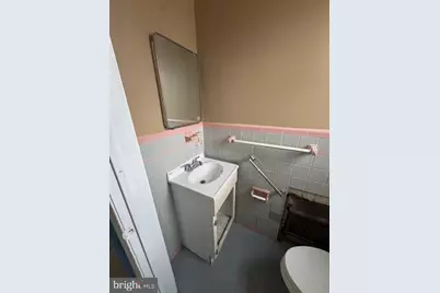 2449 Shirley Avenue, Baltimore, MD 21215 - Photo 128