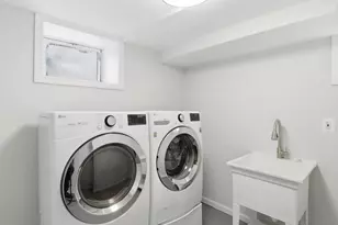 3917 Stokes Dr, Baltimore, MD 21229 - Photo 26