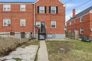 3917 Stokes Dr, Baltimore, MD 21229 - Photo 28