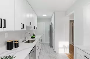 3917 Stokes Dr, Baltimore, MD 21229 - Photo 10