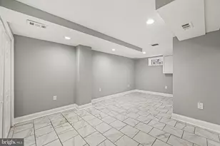 38 Upmanor Rd, Baltimore, MD 21229 - Photo 26