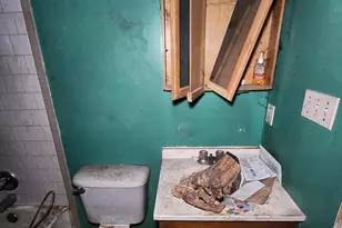 3225 Noble St, Baltimore, MD 21224 - Photo 36