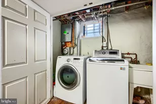 1543 Lochwood Rd, Baltimore, MD 21218 - Photo 34