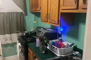 704 E 36th St, Baltimore, MD 21218 - Photo 10