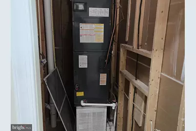 592 Old Town Mall, Baltimore, MD 21202 - Photo 8