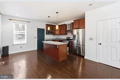 2302 Mount Royal Terrace, Baltimore, MD 21217 - Photo 10