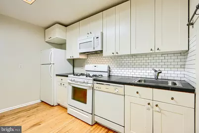 327 S Fremont Avenue, Baltimore, MD 21230 - Photo 16