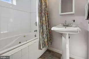 928 S Highland Ave S, Baltimore, MD 21224 - Photo 30