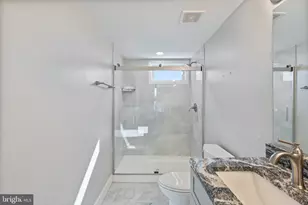 3819 Roland Ave, Baltimore, MD 21211 - Photo 18