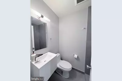 2003 E Fairmount Avenue, Baltimore, MD 21231 - Photo 22