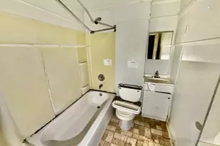 3035 E Monument St, Baltimore, MD 21205 - Photo 6