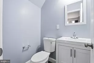 5 E 27th St, Baltimore, MD 21218 - Photo 18