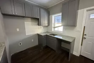 2113 N Pulaski St, Baltimore, MD 21217 - Photo 8