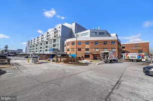 2702 Lighthouse Point E, Baltimore, MD 21224 - Photo 36