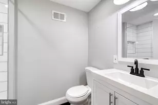 635 S Lehigh St, Baltimore, MD 21224 - Photo 14