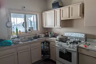 411 S Mount Street S, Baltimore, MD 21223 - Photo 8