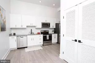 1742 Fleet St, Baltimore, MD 21231 - Photo 2