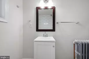 605 Lyndhurst St, Baltimore, MD 21229 - Photo 14