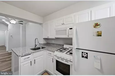 605 Lyndhurst Street, Baltimore, MD 21229 - Photo 4