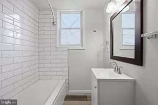 605 Lyndhurst St, Baltimore, MD 21229 - Photo 12