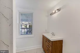 346 E 25th St, Baltimore, MD 21218 - Photo 26