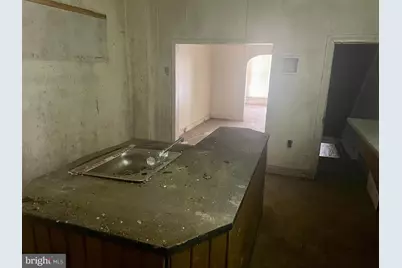 43 Wheeler Avenue N, Baltimore, MD 21223 - Photo 10