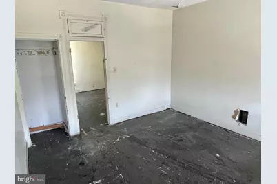 43 Wheeler Avenue N, Baltimore, MD 21223 - Photo 16