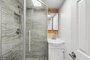 207 S Durham St, Baltimore, MD 21231 - Photo 12