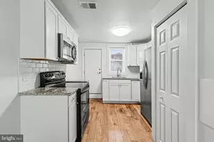 207 S Durham St, Baltimore, MD 21231 - Photo 8