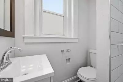 605 Lyndhurst Street, Baltimore, MD 21229 - Photo 18