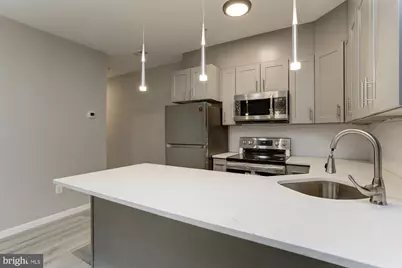 400 Highland Avenue #402, Baltimore, MD 21224 - Photo 6