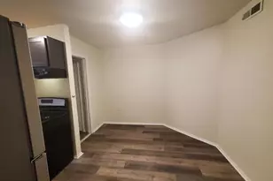 2026 Mt Royal Terrace, Baltimore, MD 21217 - Photo 12