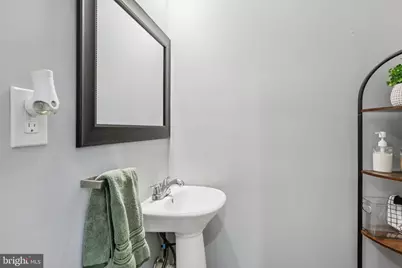 3814 Pinewood Avenue, Baltimore, MD 21206 - Photo 14