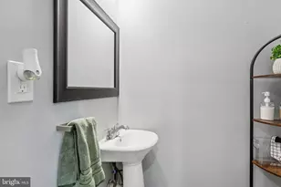 3814 Pinewood Ave, Baltimore, MD 21206 - Photo 14