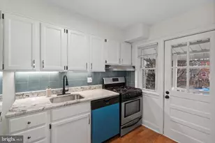 4345 Newport Ave, Baltimore, MD 21211 - Photo 8