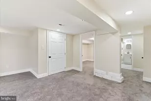 2032 Ruxton Ave, Baltimore, MD 21216 - Photo 16