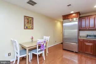 613 S Port St, Baltimore, MD 21224 - Photo 8