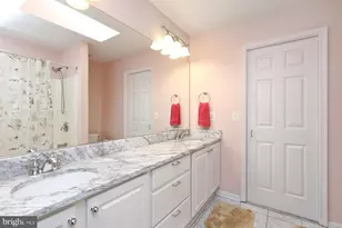 613 S Port St, Baltimore, MD 21224 - Photo 20