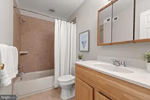 1749 S Hanover St, Baltimore, MD 21230 - Photo 24